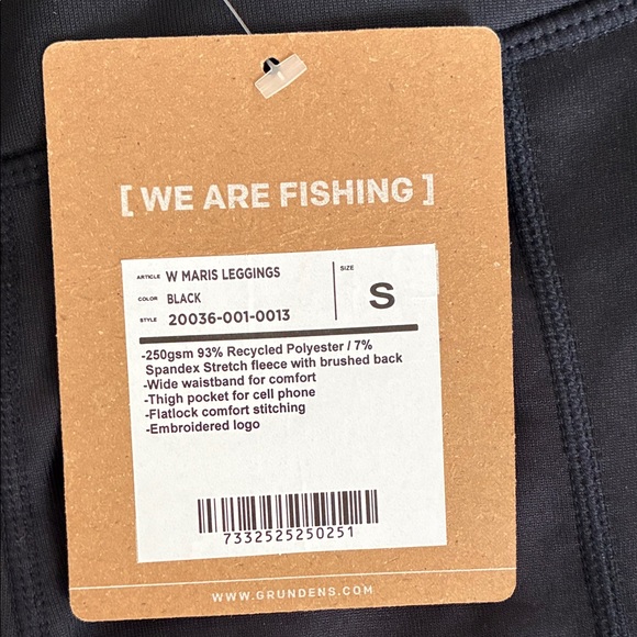 Grundens Women's Black Leggings - Picture 3 of 6